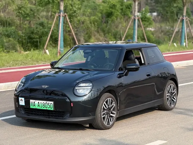 MINI Electric MINI COOPER 2024 456km COOPER E Classic