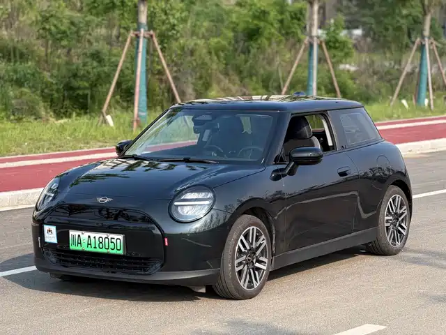 MINI Electric MINI COOPER 2024 456km COOPER E Classic