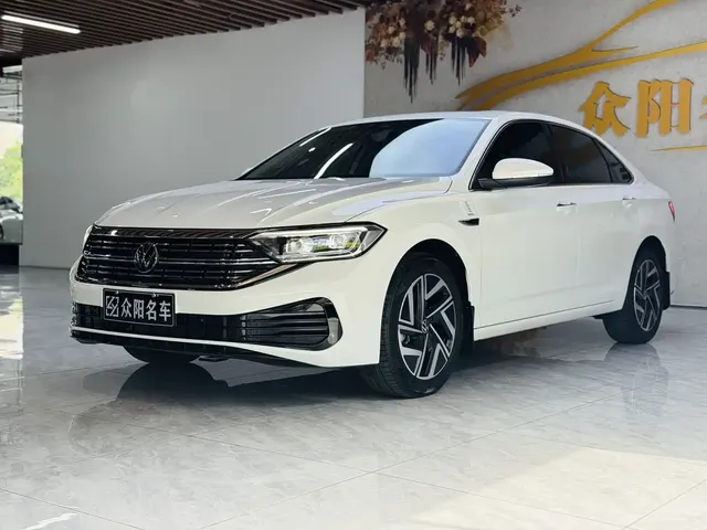 Volkswagen Sagitar 2025 Facelift 300TSI DSG Beyond Edition