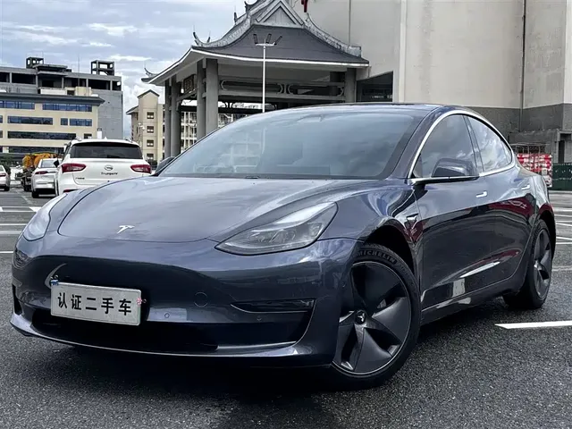 Tesla Model 3 2020 Facelift Long Range Rear-Wheel Drive