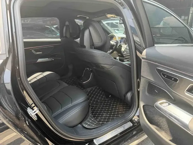 Mercedes-Benz E-Class 2024 E 300 L Fashion Sport