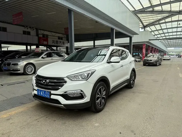 Hyundai Santa Fe 2017 2.0T Automatic 2WD Intelligent 7-Seater