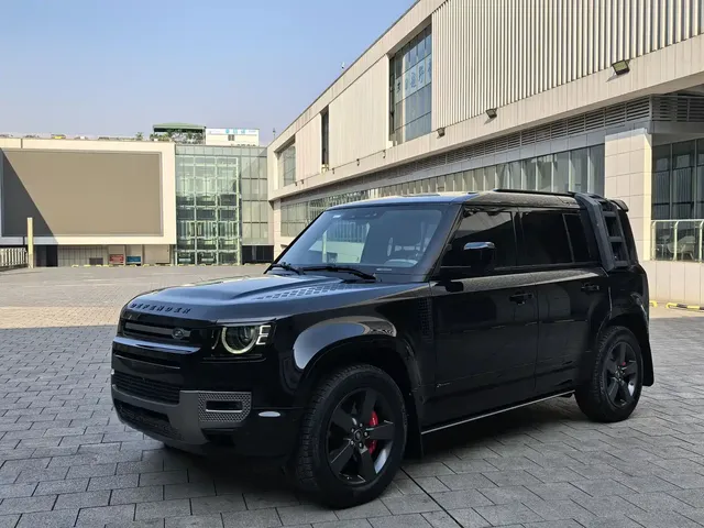 Land Rover Defender 2021 110 P400 Dark Special Edition