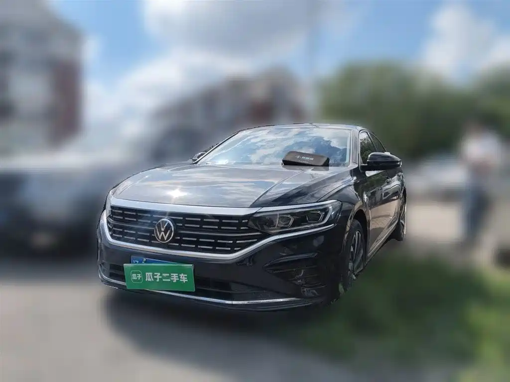 Volkswagen Passat 2022 330TSI Luxury Edition