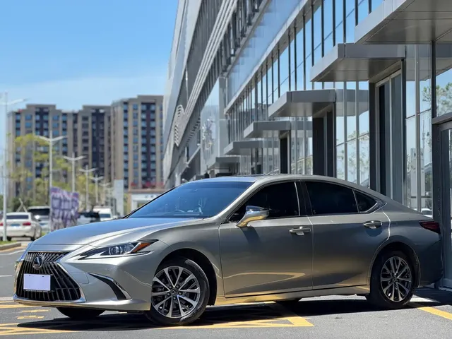 Lexus ES 2023 200 Excellence Edition