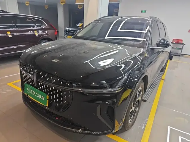 Lincoln Nautilus 2023 2.0T 4WD Premium Hybrid Edition