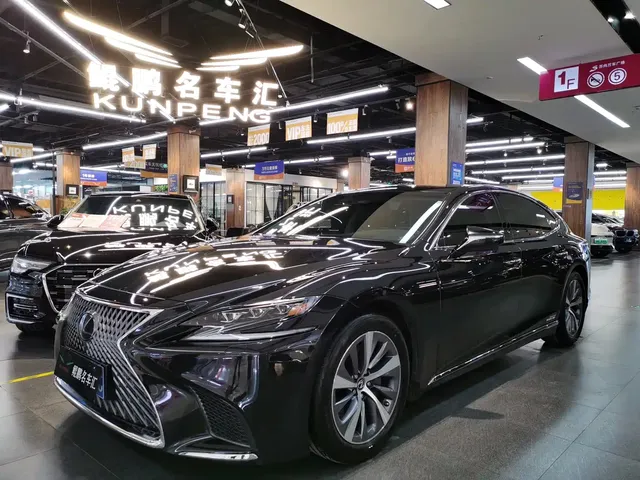 Lexus LS 2020 500h Excellence (China VI)