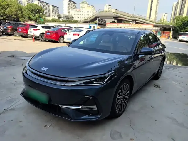 Geely Galaxy A7 2025 EM-i