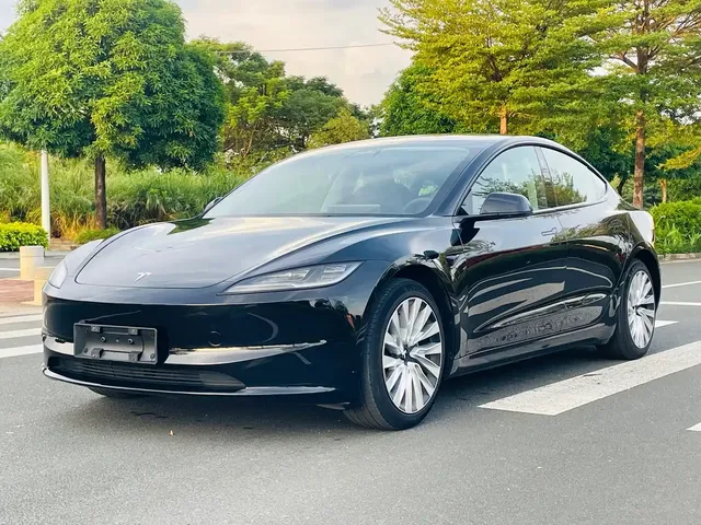 Tesla Model 3 2023 Rear-Wheel Drive