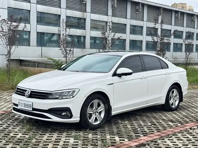 Volkswagen Lamando 2021 230TSI DSG Fashion Edition