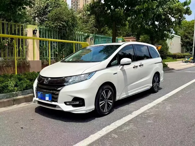 Honda Odyssey 2021 2.0L Sharp Exclusive Edition