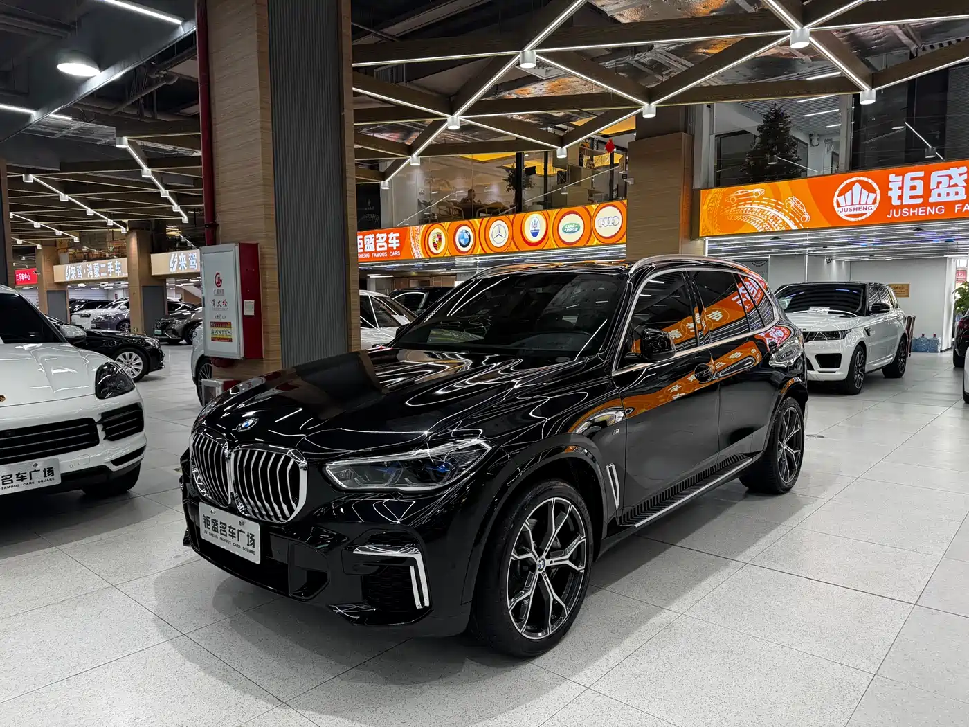BMW X5 2022 Model xDrive 40Li M Sport Package