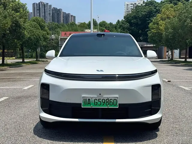 Li Auto L6 2025 Pro Smart Renewal Edition