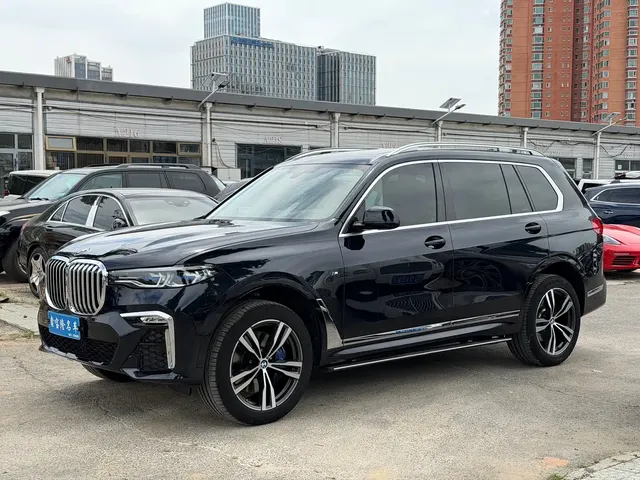 BMW X7 2022 xDrive40i Exclusive M Sport Package