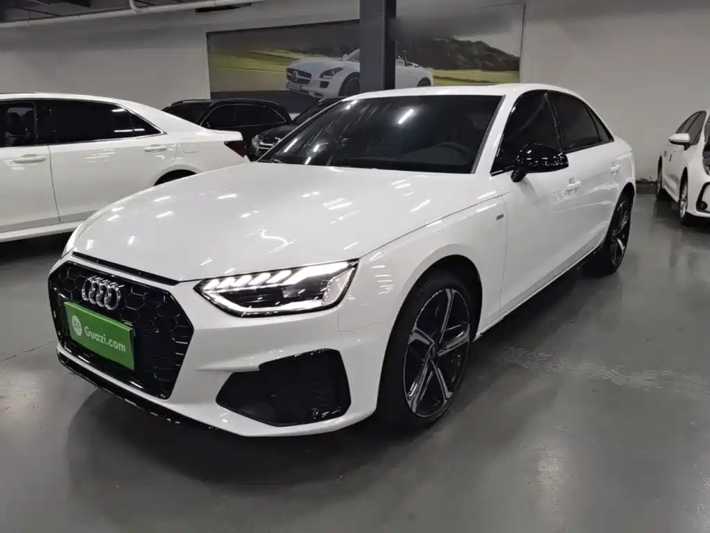 Audi A4L 2025 2 Million Celebration Edition 40 TFSI Luxury Dynamic
