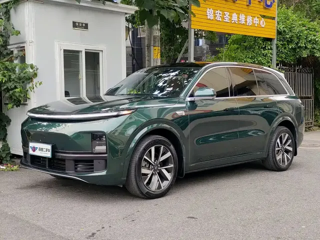 Li Auto Li L8 2023 Pro