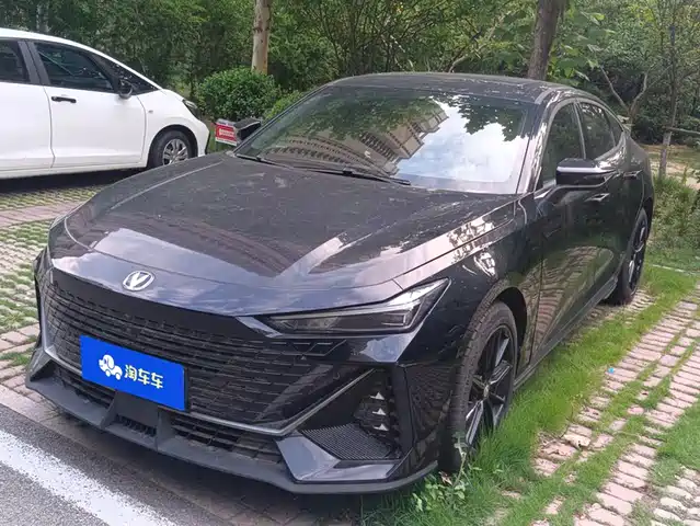 Changan UNI-V 2022 1.5T Excellence