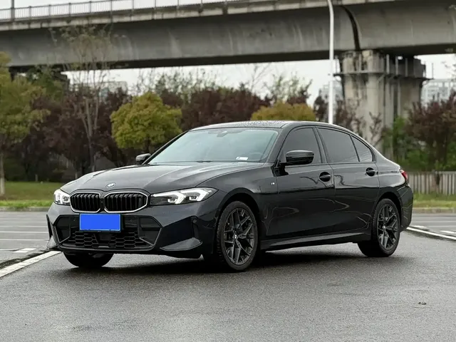 BMW 3 Series 2025 330Li M Sport Night Edition
