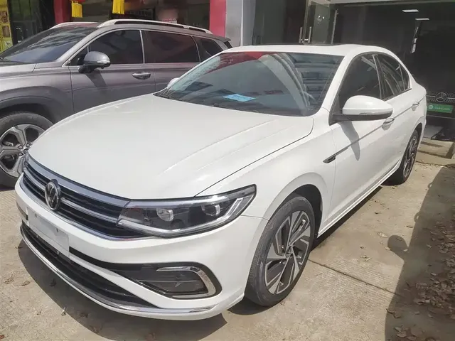 Volkswagen Bora 2023 300TSI DSG Premium Edition