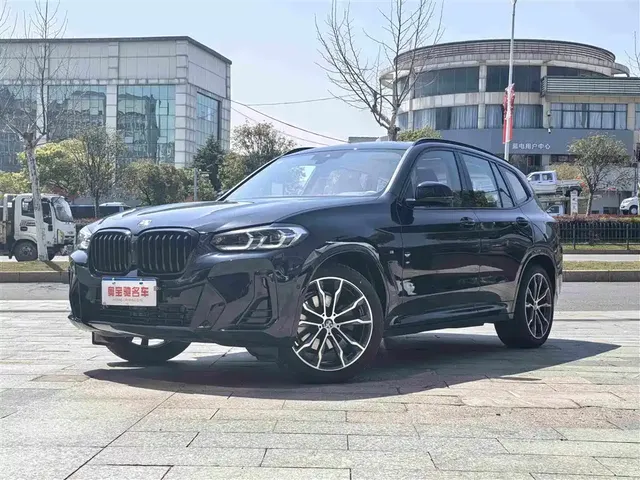 BMW X3 2023 xDrive30i Leading M Night Package