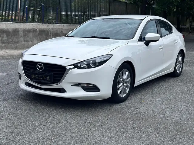 Mazda 3 Axela 2019 Cloud Control Sedan 1.5L Auto Comfort (China V)