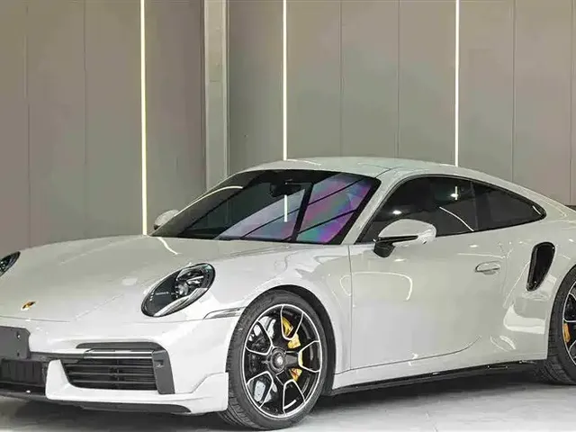 Porsche 911 2022 Turbo S 3.7T