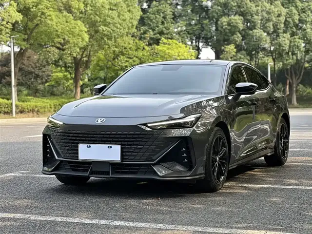 Changan UNI-V 2022 1.5T Premium Model