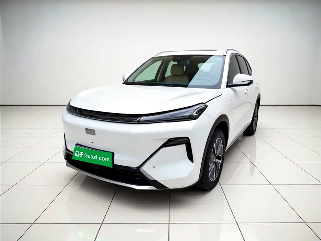Geely Galaxy Starship 7 EM-i 2025 Model 120km Explorer+ Edition