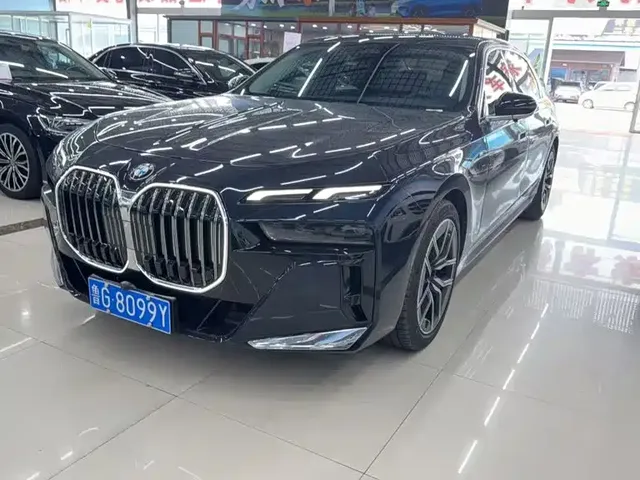 BMW 7 Series 2023 Model 735Li M Sport Package