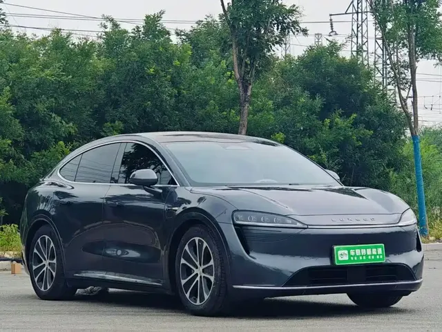 Zhijie Luxeed R7 2024 Pure Electric 667km Max