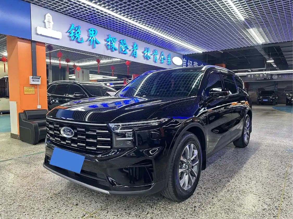 Ford Edge 2025 Edge L 2.0T EcoBoost FWD 7-seater Luxury