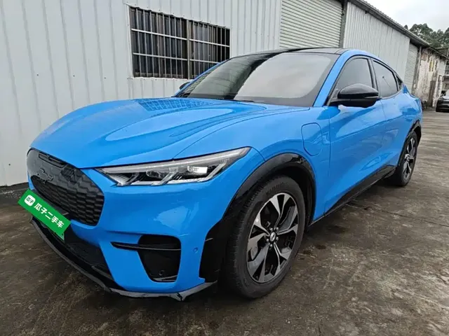 Ford Mustang Mach-E 2021 Boundless RWD Luxury (Long Range)