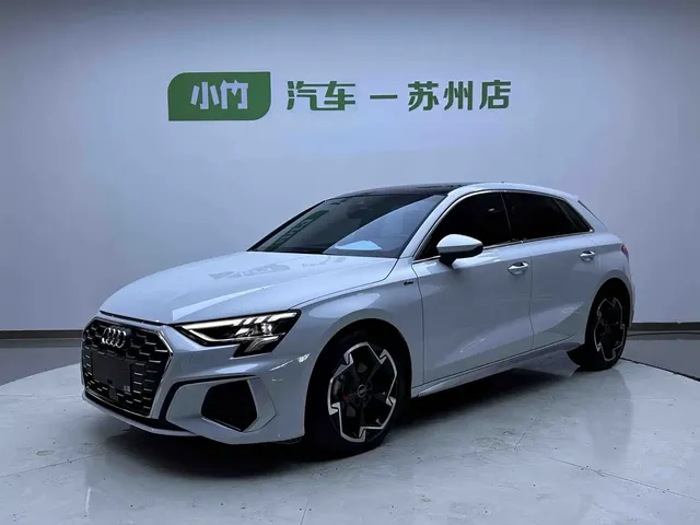 Audi A3 2023 Sportback 35 TFSI Luxury Sport