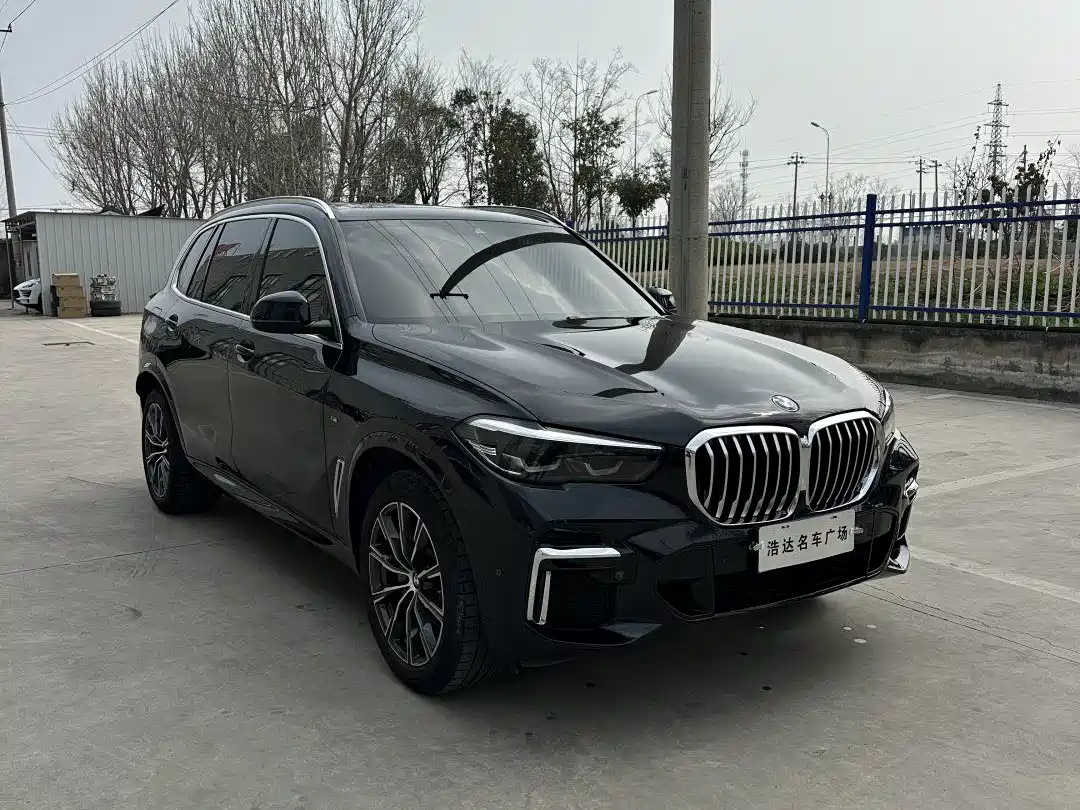 BMW X5 2022 Model xDrive 40Li M Sport Package
