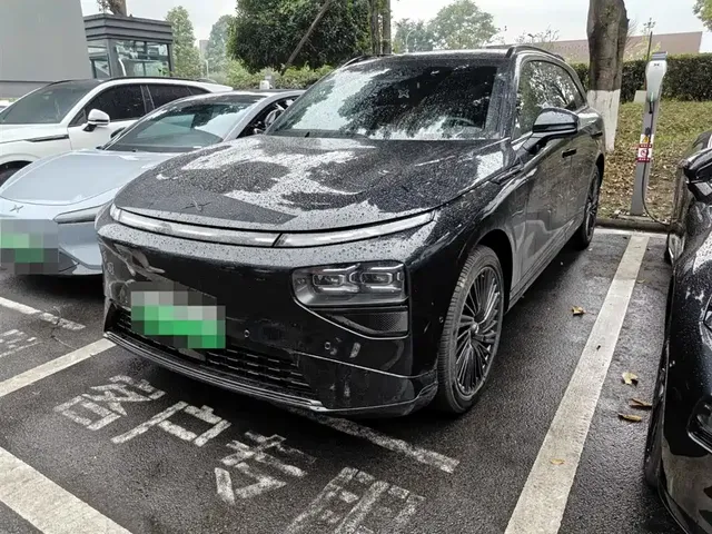 XPeng G9 2025 680 Ultra Long Range AWD Max