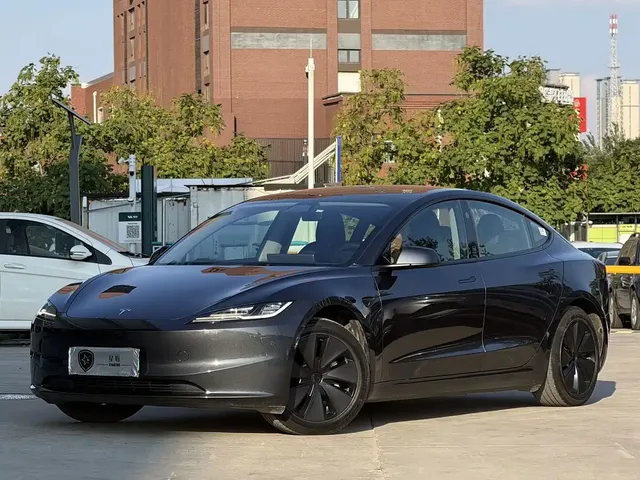 Tesla Model 3 2023 Long Range All-Wheel Drive