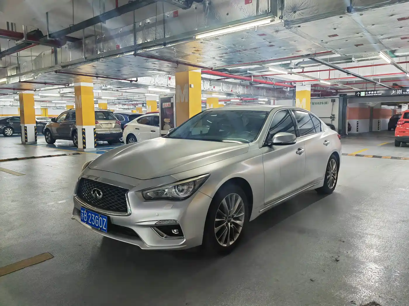 Infiniti Q50L 2018 2.0T Leisure Edition (China VI)