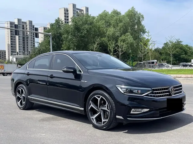 Volkswagen Magotan 2023 Model 2 Million Commemorative Edition 330TSI DSG Luxury