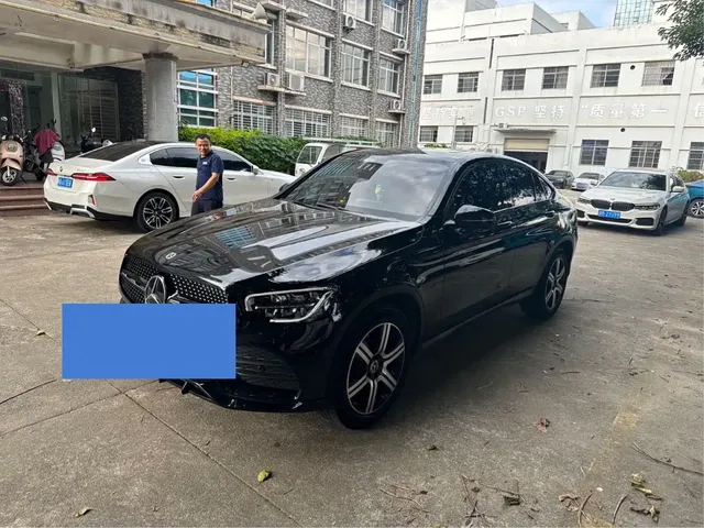 Mercedes-Benz GLC Coupe 2022 GLC 260 4MATIC Coupe SUV