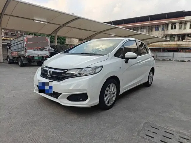 Honda Fit 2018 1.5L CVT Comfort Sunroof Edition