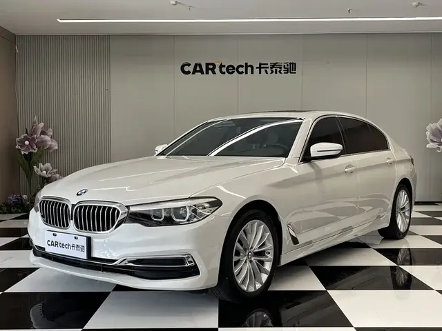 BMW 5 Series 2020 525Li Luxury Package