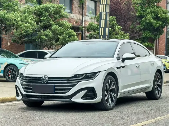 Volkswagen FAW-Volkswagen CC 2025 330TSI Dazzling Shared Edition