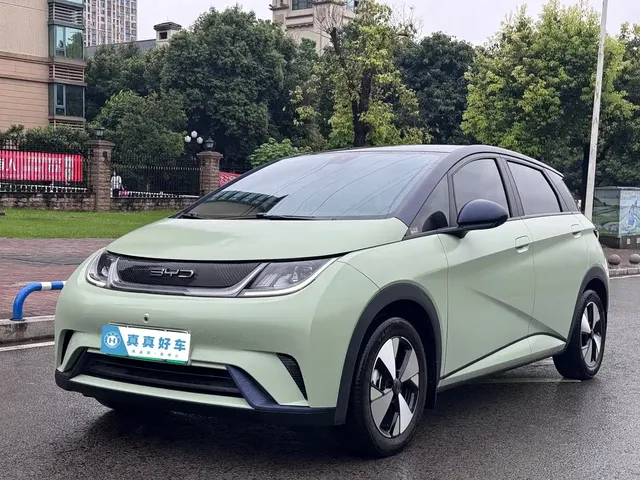 BYD Dolphin 2023 420km Fashion Edition