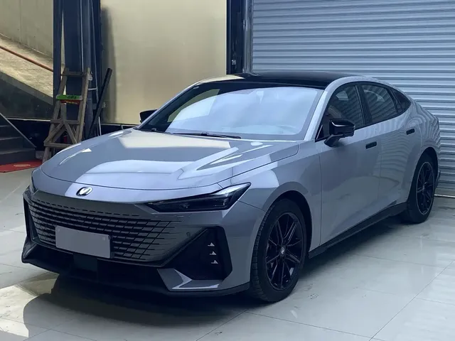 Changan UNI-V 2022 1.5T Premium Model