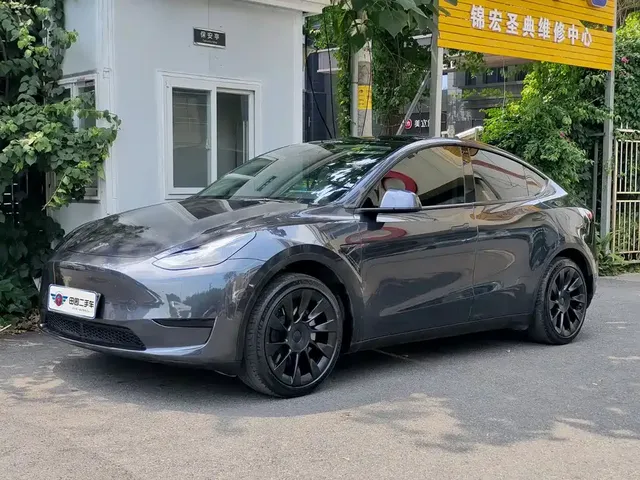 Tesla Model Y 2024 Rear-Wheel Drive Version