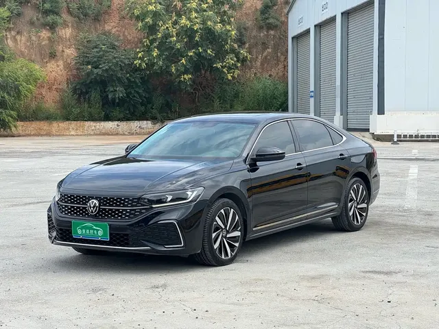 Volkswagen Passat 2022 330TSI Starlight Elite Edition