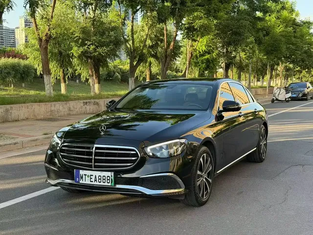 Mercedes-Benz E-Class New Energy 2022 E 350 e L Plug-in Hybrid Sedan