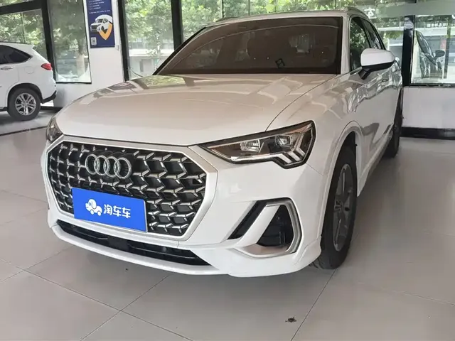 Audi Q3 2024 35 TFSI Fashion Sport