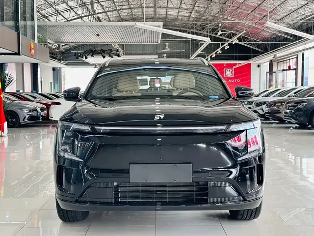 Jetour Shanhai L7 PLUS 2025 Base Model 7-Seater