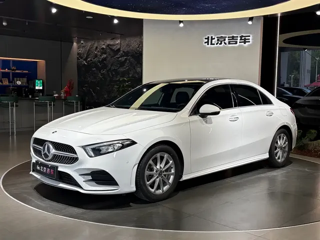 Mercedes-Benz A-Class 2019 A 200 L Sport Sedan